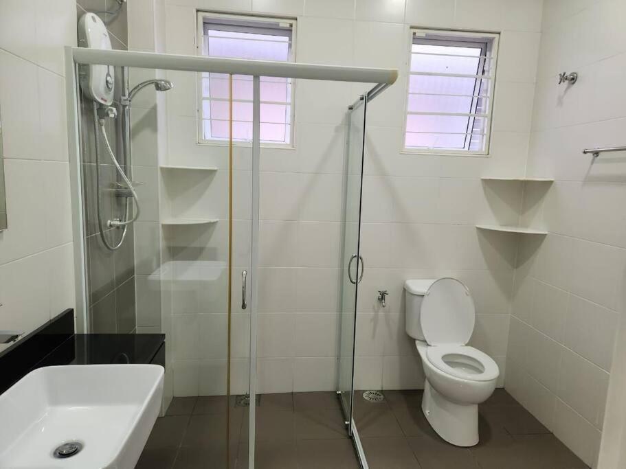 Botani Bauhaus 17pax/4br/mahjong/tv Box Rumah percutian *