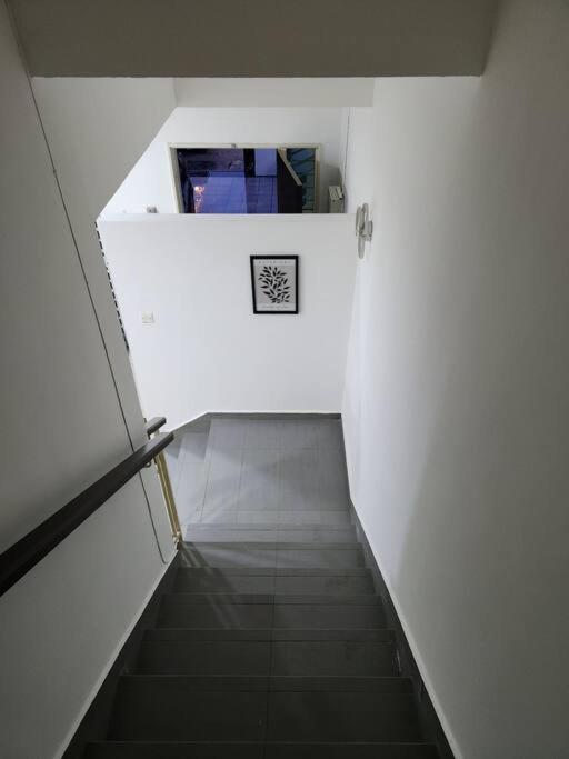 Botani Bauhaus 17pax/4br/mahjong/tv Box *