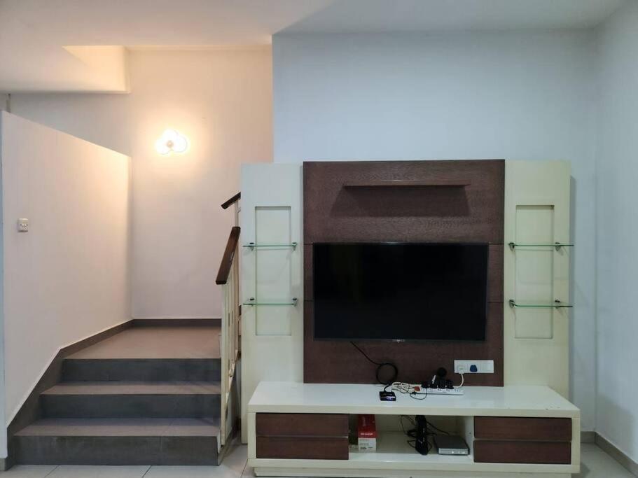 Rumah percutian Botani Bauhaus 17pax/4br/mahjong/tv Box