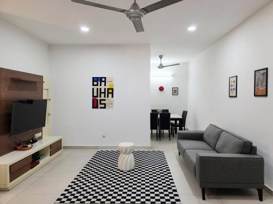 Botani Bauhaus 17pax/4br/mahjong/tv Box Ipoh