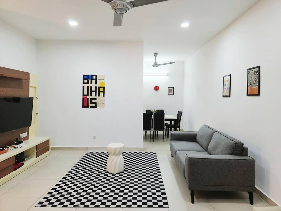 Botani Bauhaus 17pax/4br/mahjong/tv Box Rumah percutian *