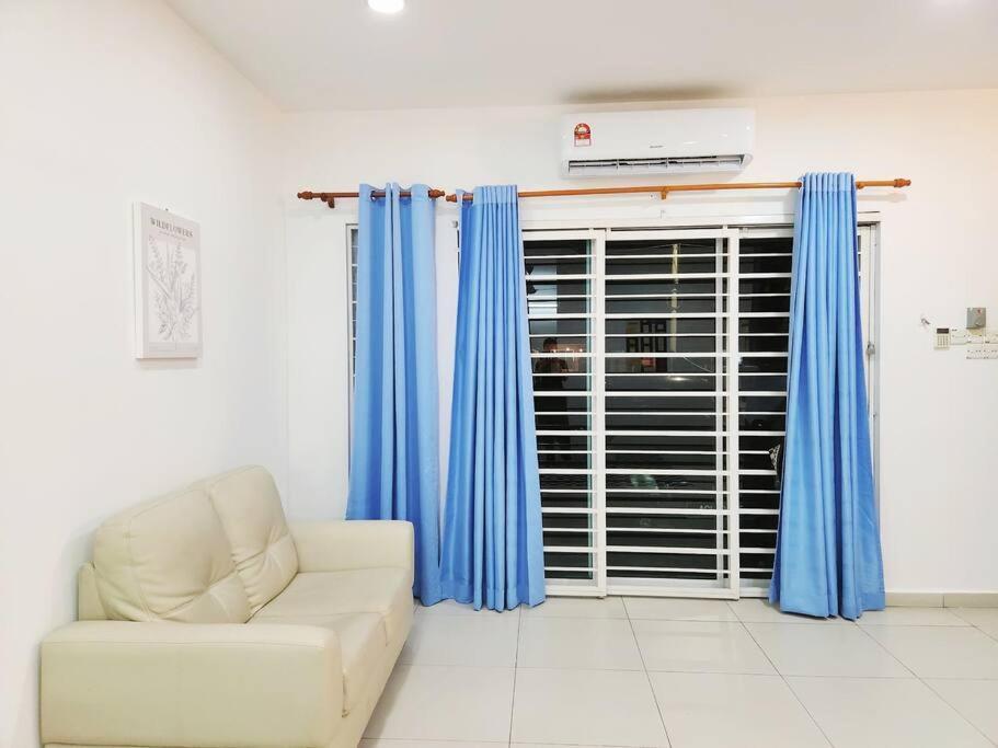 Botani Bauhaus 17pax/4br/mahjong/tv Box Rumah percutian *