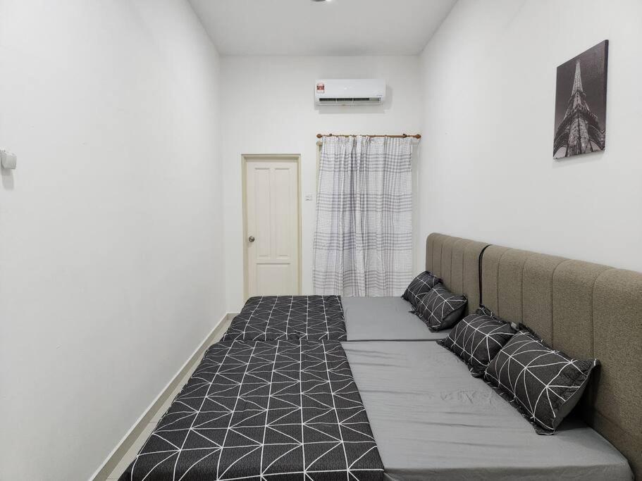 Rumah percutian Botani Bauhaus 17pax/4br/mahjong/tv Box Ipoh