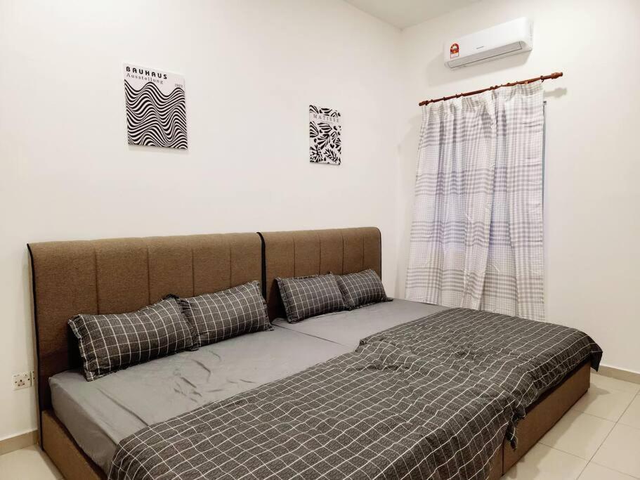 Rumah percutian Botani Bauhaus 17pax/4br/mahjong/tv Box *